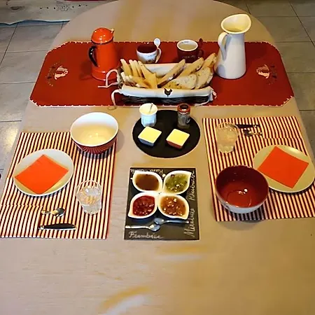 Chez Louve Bleue Bed & Breakfast